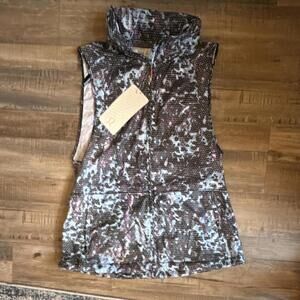 NWT Lululemon Pack-It Vest Hooded Reflective Abstract Print Size 8 retired
